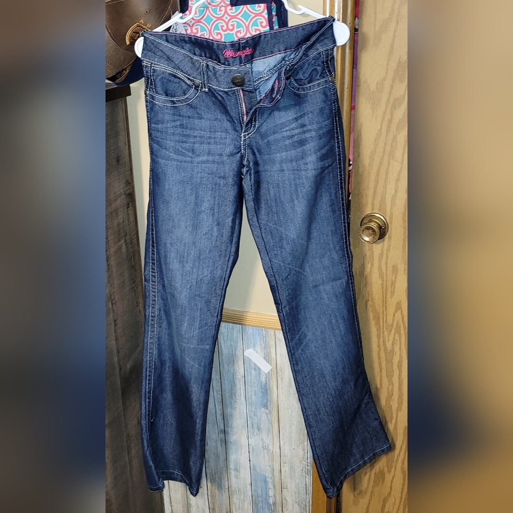 Women Wrangler Jeans